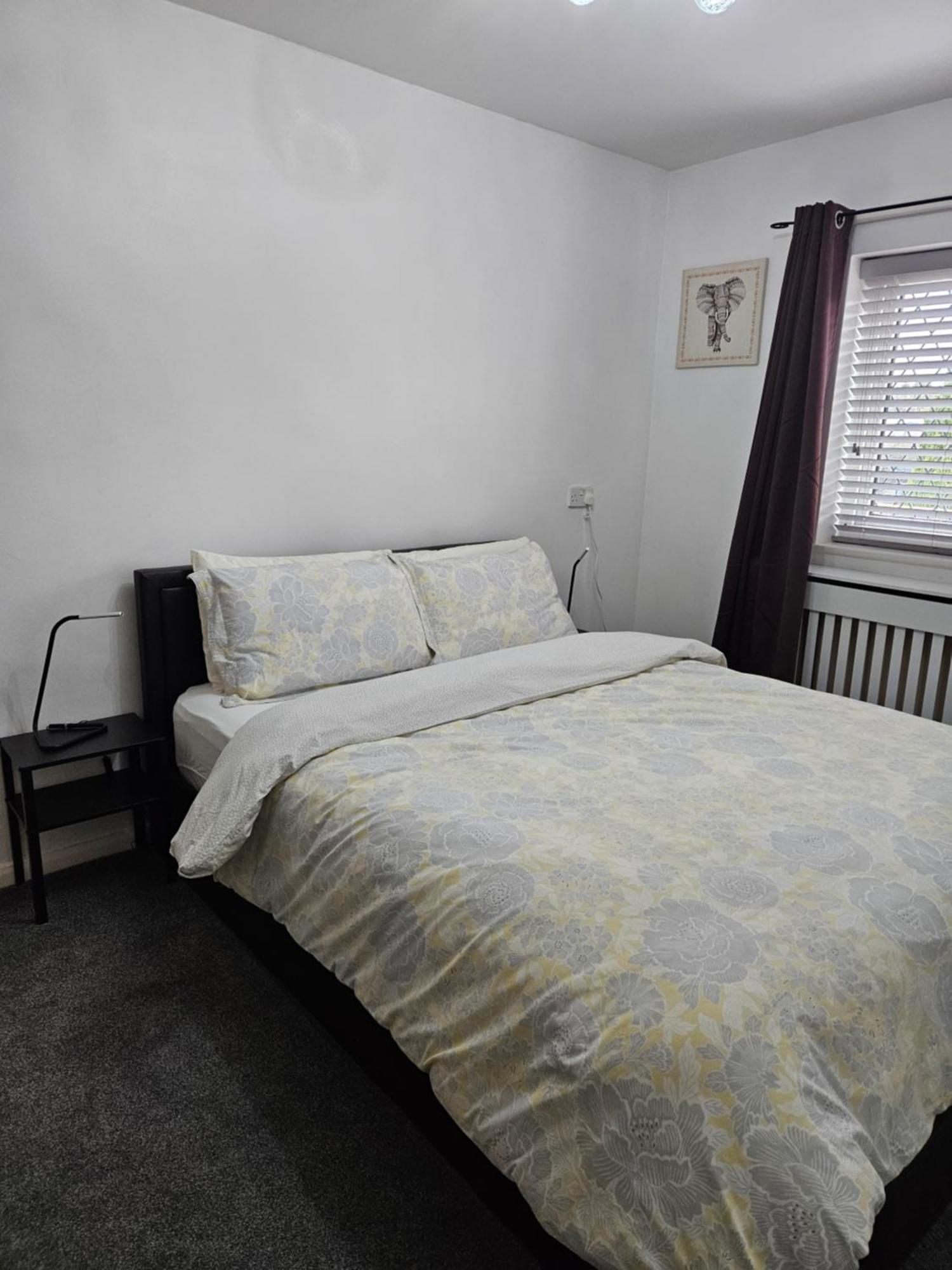 Entire Rental, Easy Reach To Etihad Stadium Manchester Buitenkant foto